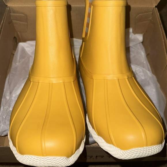 Sperry rainy weather boots - Picture 5 of 12